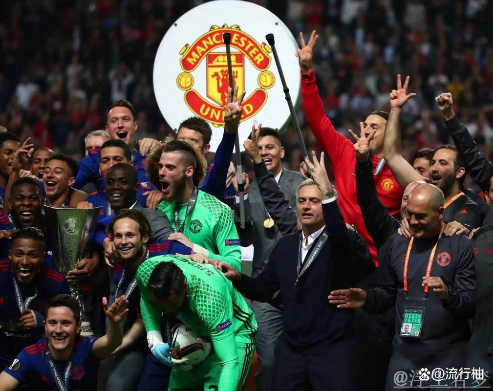 欧联精彩连连！曼联2-0晋级，穆帅带队惊险过关，索帅遗憾出局